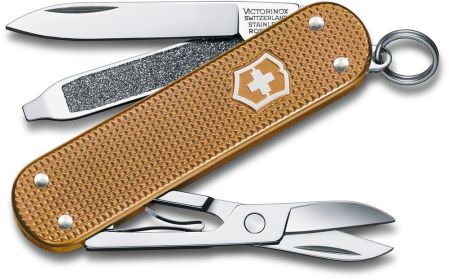 2025 VICTORINOX Classic SD Alox, Wet Sand
